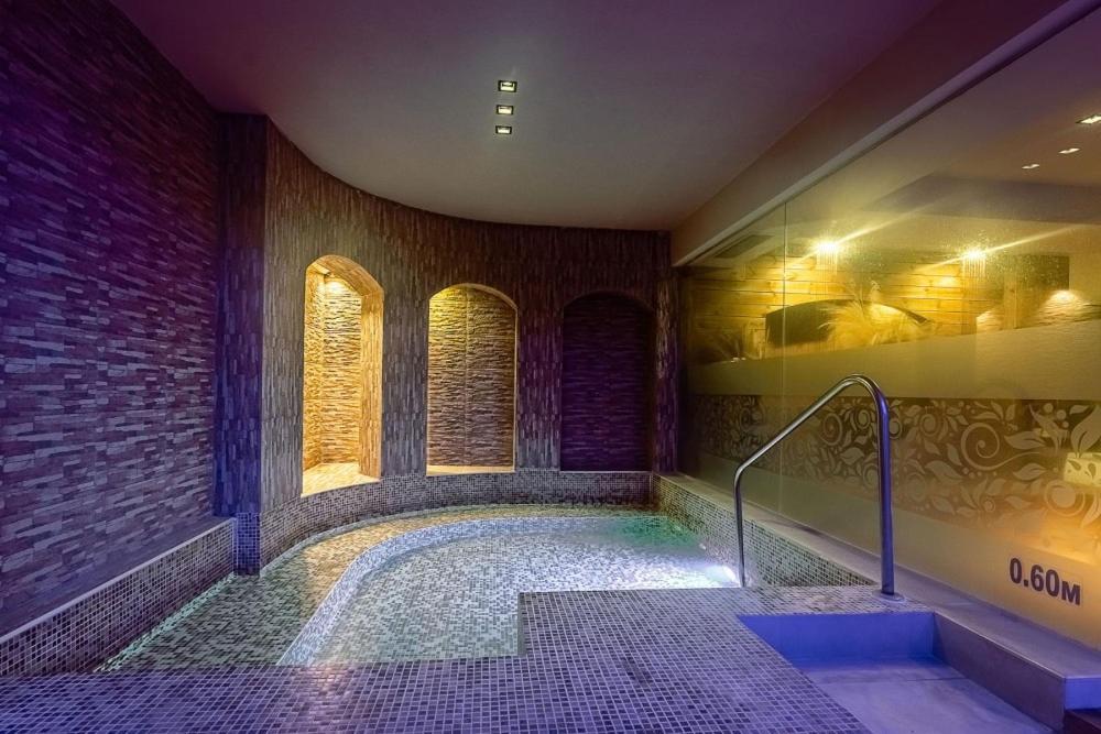 ולינגראד Мия 2 Deluxe Royal Spa מראה חיצוני תמונה